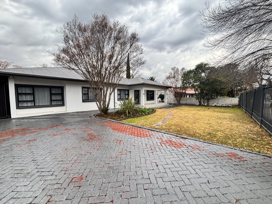 3 Bedroom Property for Sale in Bayswater Free State